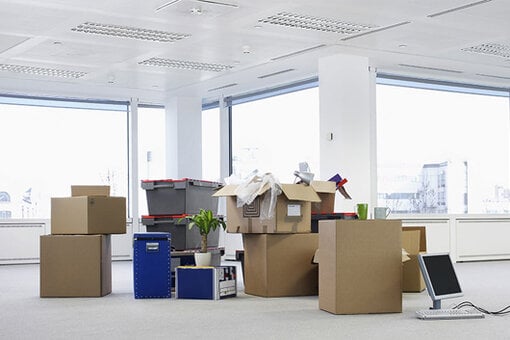 Le garde-meuble Nordbox propose aux entreprises une solution de stockage sécurisée et flexible pour votre projet de déménagement d’entreprise à Tourcoing, près de Lille.